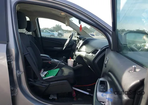 2015 Dodge Journey Sxt z USA, uszkodzony, nr VIN 3C4PDCBG0FT722532